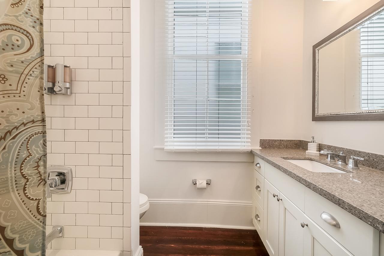 Modern 2Br On Carondelet By Hosteeva Lägenhet New Orleans Exteriör bild