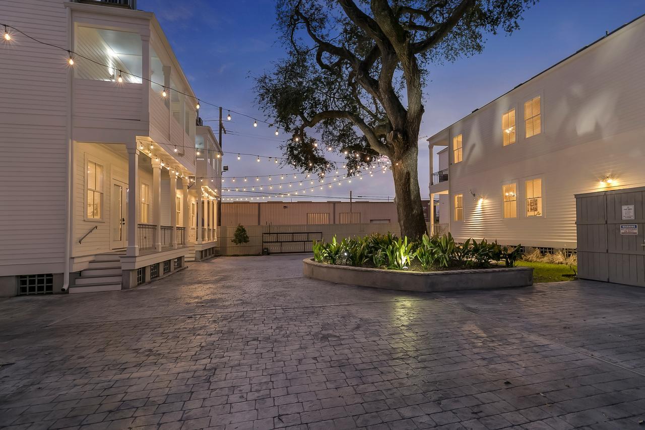 Modern 2Br On Carondelet By Hosteeva Lägenhet New Orleans Exteriör bild